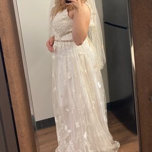 Wedding dress size 14-16